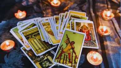 Thông điệp Tarot 12 Cung Hoàng Đạo ngày 24/1/2024: Bạch Dương nhận lá bài Seven of Cups