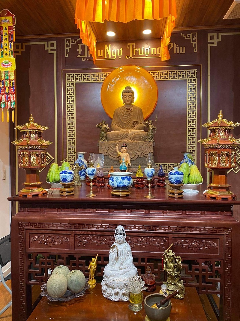 Bàn thờ Phật tại gia