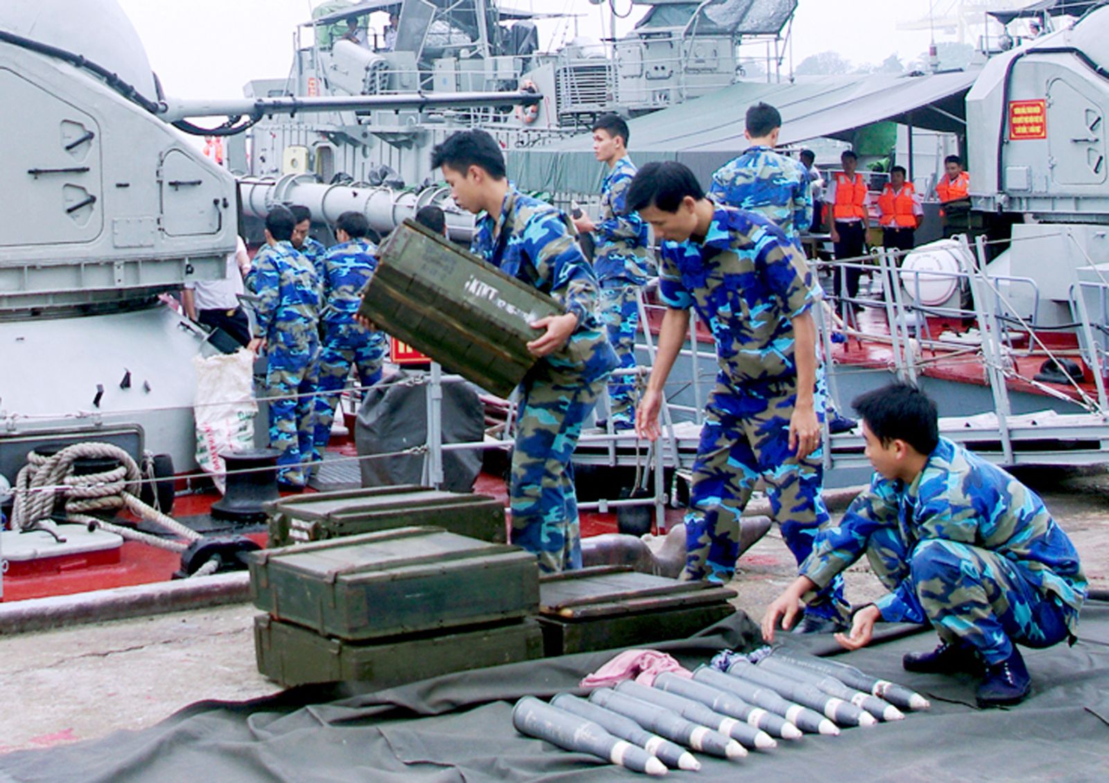 Binh Hình Tướng Ấn ở Quan Lộc làm về vũ trang rất tốt